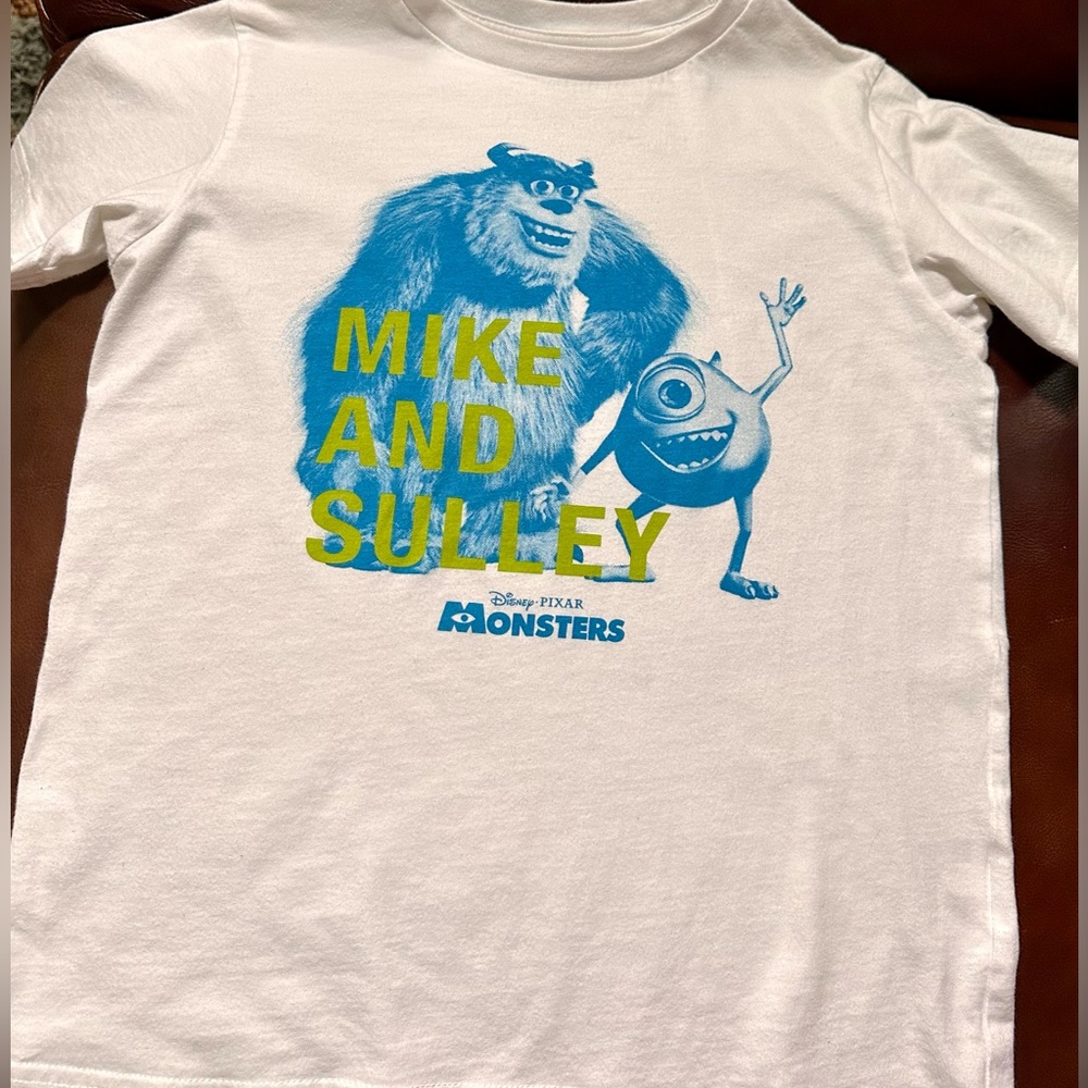 Super soft Monsters Inc unisex shirt from Uniqlo